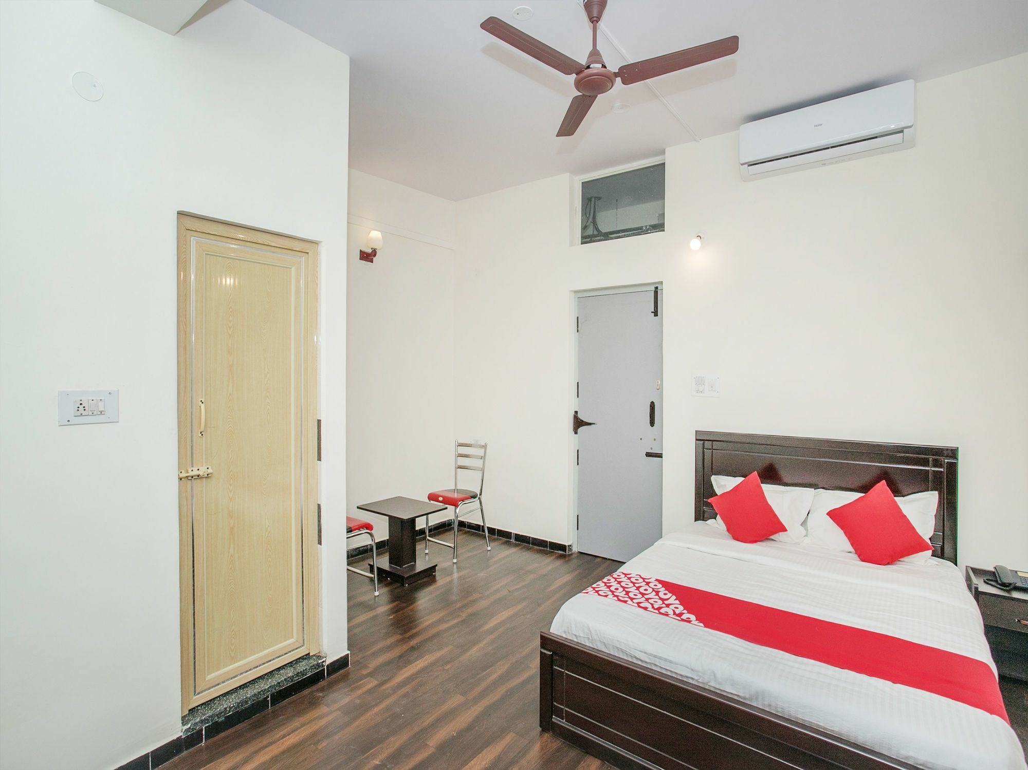 Oyo 14430 Sunshine Grand Otel Bangalore Dış mekan fotoğraf